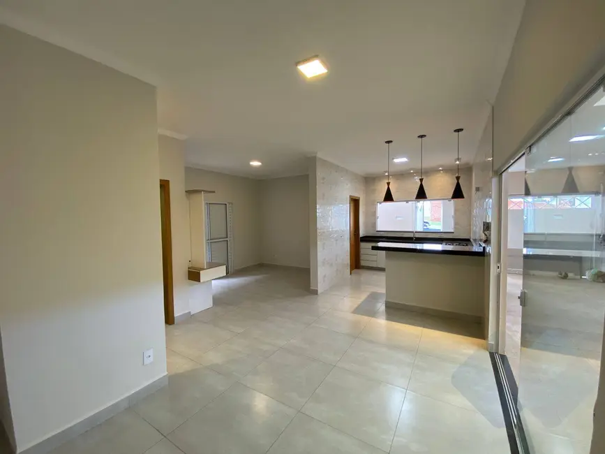 Foto 6 de Casa com 2 quartos à venda em Lívia, Botucatu - SP