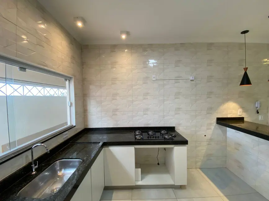 Foto 2 de Casa com 2 quartos à venda em Lívia, Botucatu - SP