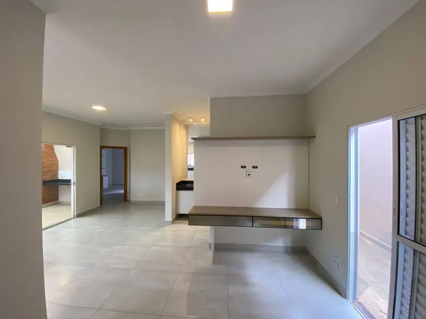 Foto 8 de Casa com 2 quartos à venda em Lívia, Botucatu - SP