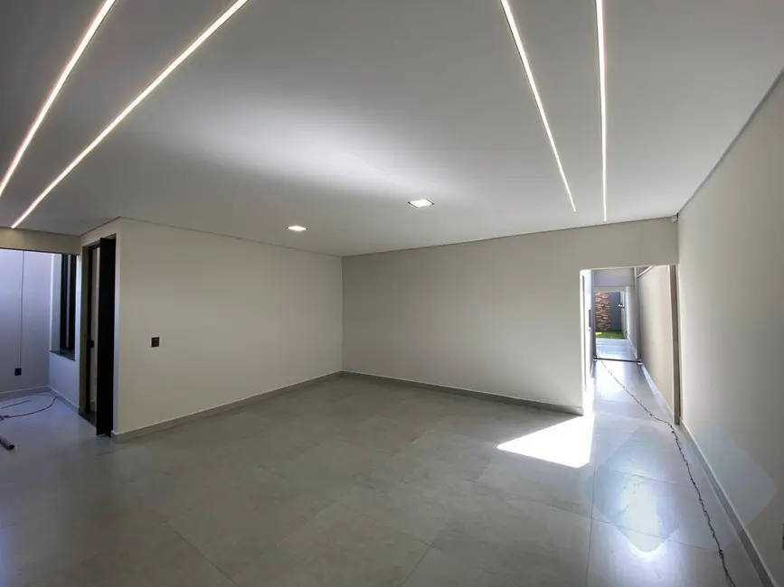 Foto 4 de Casa com 3 quartos à venda em Residencial Ouro Verde, Botucatu - SP