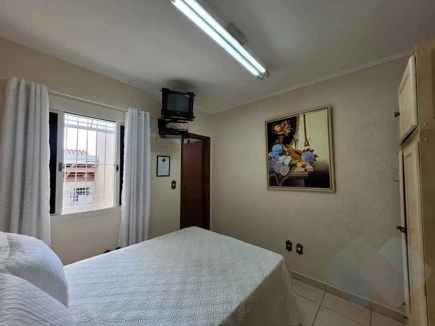 Foto 5 de Casa com 4 quartos à venda, 218m2 em Botucatu - SP