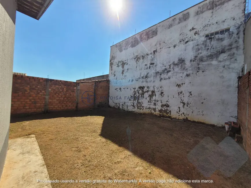 Foto 9 de Casa com 2 quartos à venda, 200m2 em Residencial Jardim do Bosque, Botucatu - SP