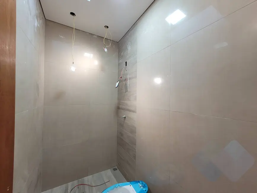 Foto 6 de Casa com 2 quartos à venda, 250m2 em Jardim Ypê, Botucatu - SP