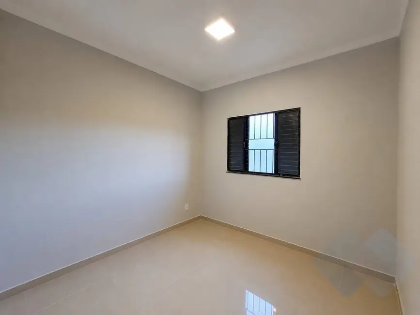 Foto 5 de Casa com 2 quartos à venda, 250m2 em Jardim Ypê, Botucatu - SP