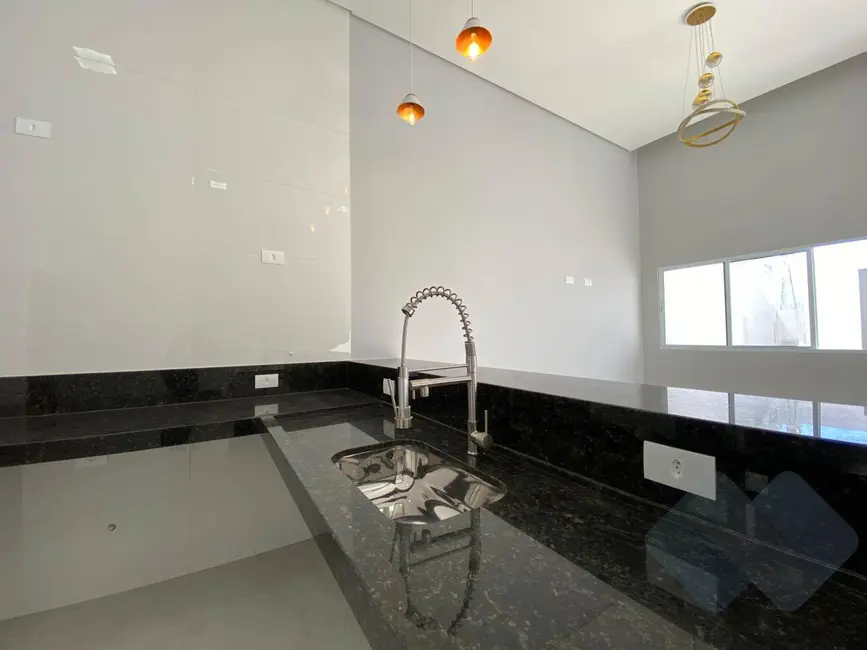 Foto 4 de Casa com 2 quartos à venda, 125m2 em Residencial Ouro Verde, Botucatu - SP