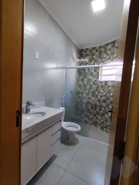 Foto 5 de Casa com 2 quartos à venda, 125m2 em Jardim Ypê, Botucatu - SP