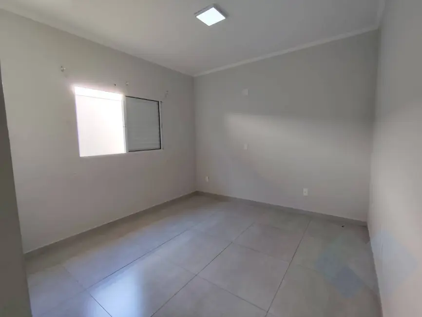 Foto 6 de Casa com 2 quartos à venda, 125m2 em Jardim Ypê, Botucatu - SP