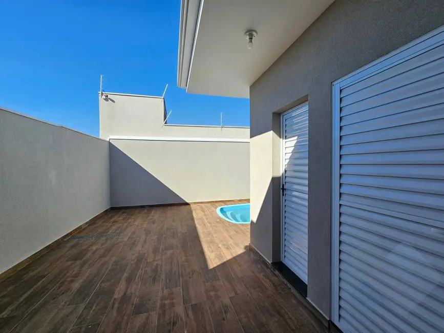 Foto 2 de Casa com 3 quartos à venda, 250m2 em Residencial Ouro Verde, Botucatu - SP