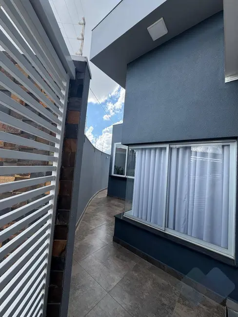 Foto 7 de Casa com 3 quartos à venda em Botucatu - SP