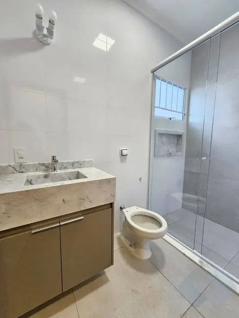 Foto 6 de Casa com 2 quartos à venda, 153m2 em Lívia, Botucatu - SP