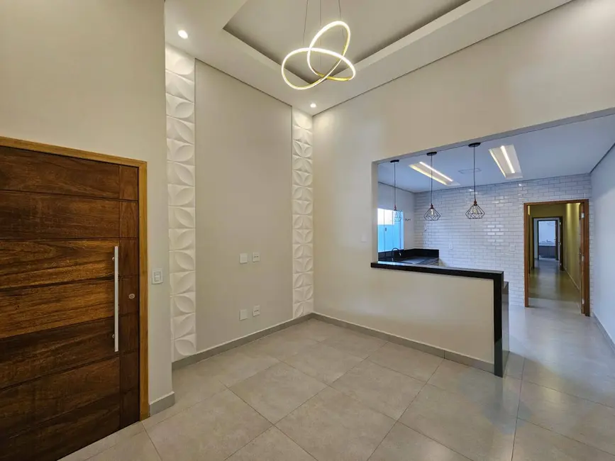 Foto 4 de Casa com 2 quartos à venda, 153m2 em Lívia, Botucatu - SP