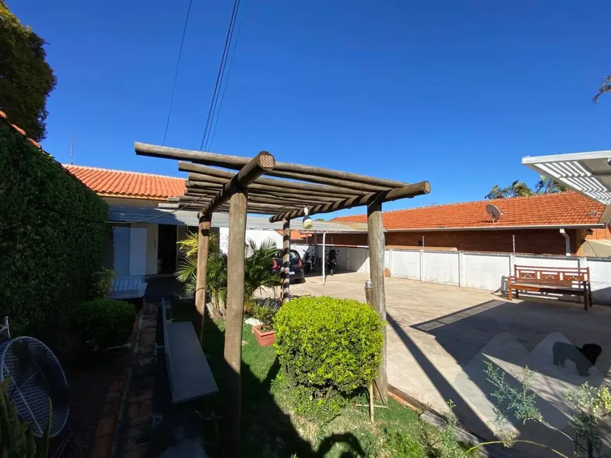 Foto 6 de Casa com 2 quartos à venda, 70m2 em Vila Maria, Botucatu - SP