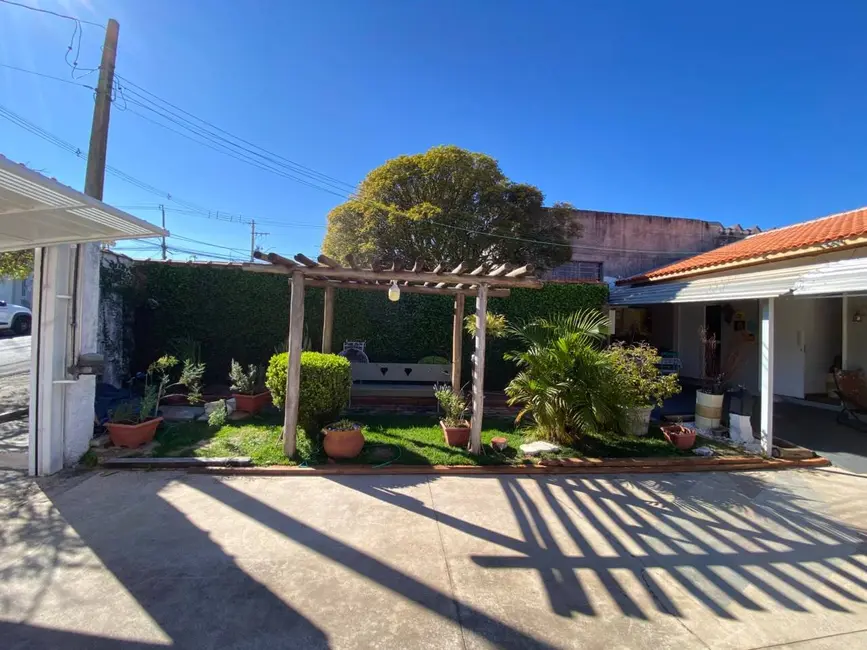 Foto 8 de Casa com 2 quartos à venda, 70m2 em Vila Maria, Botucatu - SP