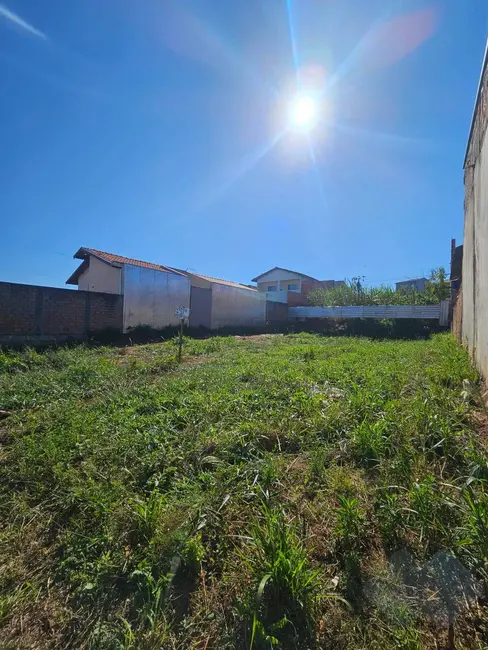 Foto 2 de Terreno / Lote à venda, 250m2 em Jardim Monte Mor, Botucatu - SP