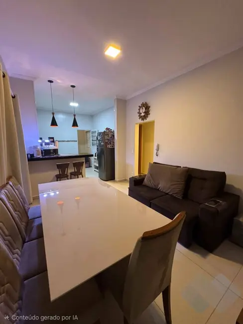 Foto 3 de Casa com 3 quartos à venda, 160m2 em Residencial Lívia I, Botucatu - SP