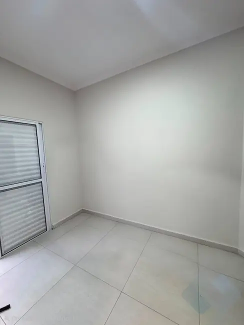 Foto 9 de Casa com 3 quartos à venda, 160m2 em Residencial Lívia I, Botucatu - SP