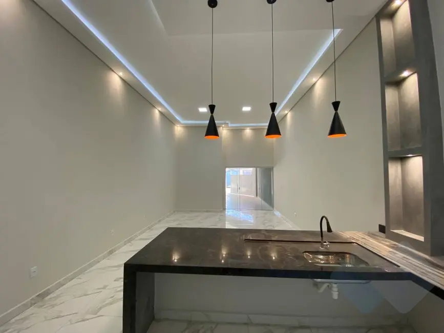 Foto 8 de Casa com 3 quartos à venda, 150m2 em Lívia, Botucatu - SP