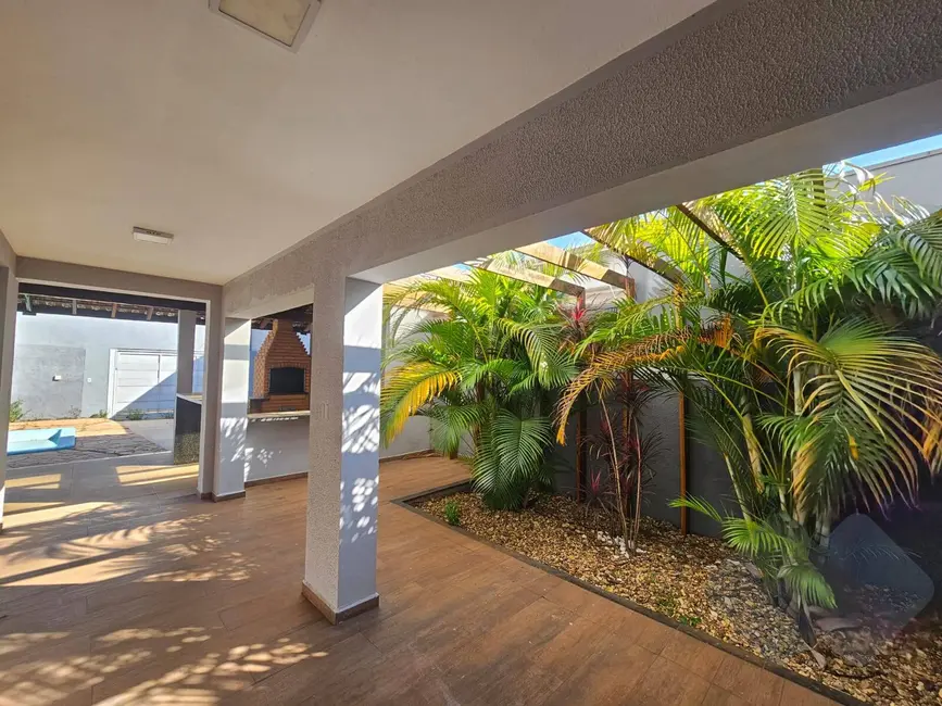 Foto 6 de Casa com 3 quartos à venda, 311m2 em Jardim Paraíso, Botucatu - SP