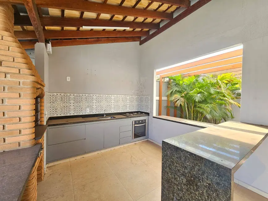 Foto 7 de Casa com 3 quartos à venda, 311m2 em Jardim Paraíso, Botucatu - SP
