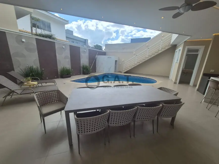 Foto 9 de Casa de Condomínio com 4 quartos para alugar, 419m2 em Parque Campolim, Sorocaba - SP