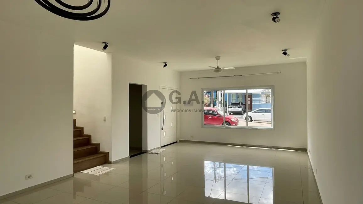 Foto 2 de Casa de Condomínio com 3 quartos à venda, 163m2 em Horto Florestal, Sorocaba - SP