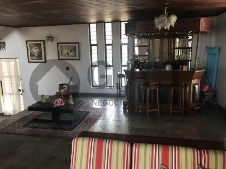 Casa com 4 quartos à venda, 362m2 em Jardim Santa Rosália, Sorocaba - SP - imagem 9 Foto 9 de Casa com 4 quartos à venda, 362m2 em Jardim Santa Rosália, Sorocaba - SP