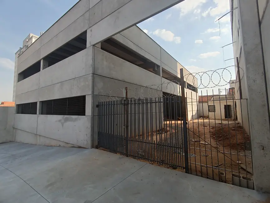 Foto 2 de Armazém / Galpão para alugar, 300m2 em Vila Trujillo, Sorocaba - SP