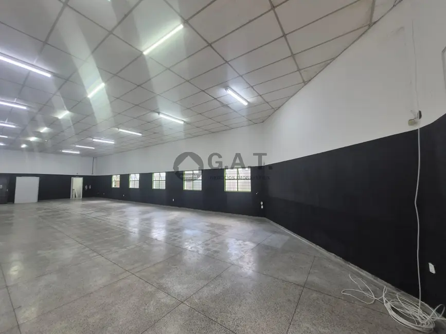 Foto 2 de Armazém / Galpão para alugar, 259m2 em Jardim Bertanha, Sorocaba - SP