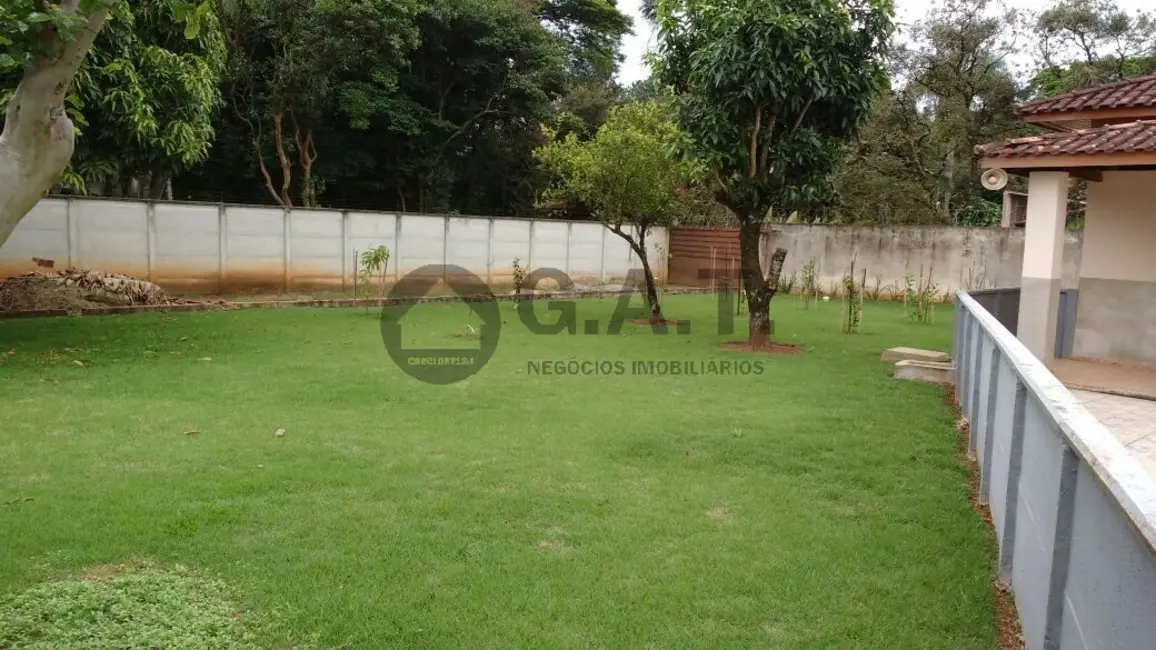 Foto 1 de Chácara com 4 quartos para alugar, 567m2 em Aracoiaba Da Serra - SP