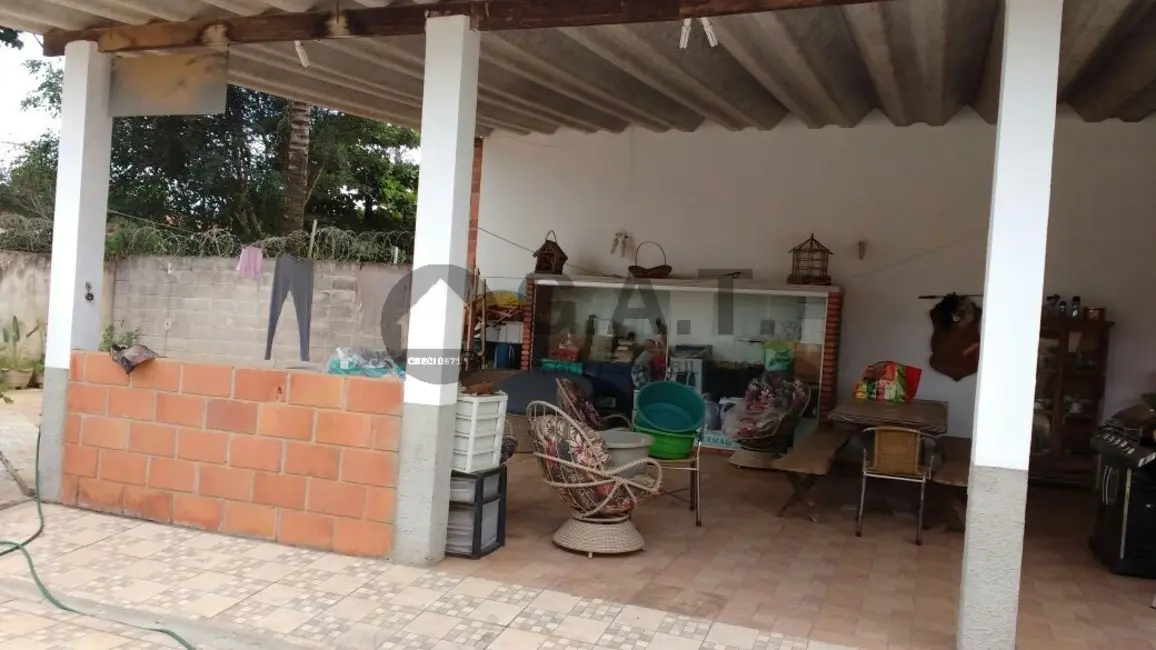 Foto 3 de Chácara com 4 quartos para alugar, 567m2 em Aracoiaba Da Serra - SP