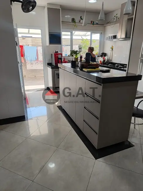 Casa de Condomínio com 4 quartos à venda, 270m2 em Parque São Bento, Sorocaba - SP - imagem 5 Foto 5 de Casa de Condomínio com 4 quartos à venda, 270m2 em Parque São Bento, Sorocaba - SP