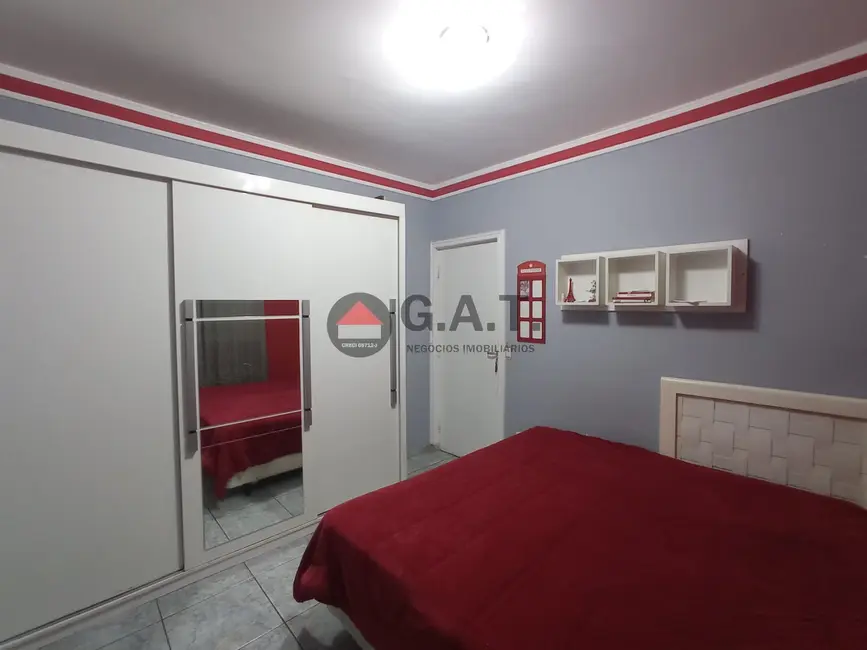 Casa com 3 quartos à venda, 150m2 em Jardim Santa Bárbara, Sorocaba - SP - imagem 5 Foto 5 de Casa com 3 quartos à venda, 150m2 em Jardim Santa Bárbara, Sorocaba - SP