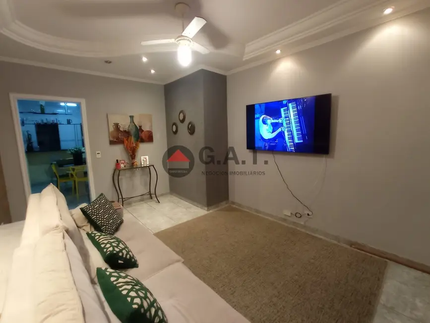 Casa com 3 quartos à venda, 150m2 em Jardim Santa Bárbara, Sorocaba - SP - imagem 6 Foto 6 de Casa com 3 quartos à venda, 150m2 em Jardim Santa Bárbara, Sorocaba - SP