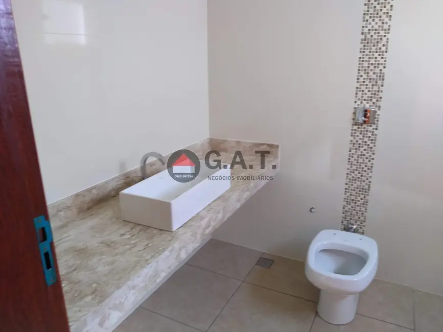 Casa de Condomínio com 3 quartos à venda, 209m2 em Cajuru do Sul, Sorocaba - SP - imagem 6 Foto 6 de Casa de Condomínio com 3 quartos à venda, 209m2 em Cajuru do Sul, Sorocaba - SP