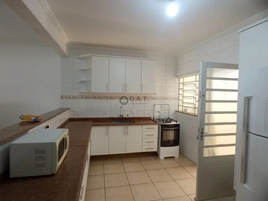 Foto 8 de Casa com 2 quartos para alugar, 150m2 em Jardim Prestes de Barros, Sorocaba - SP