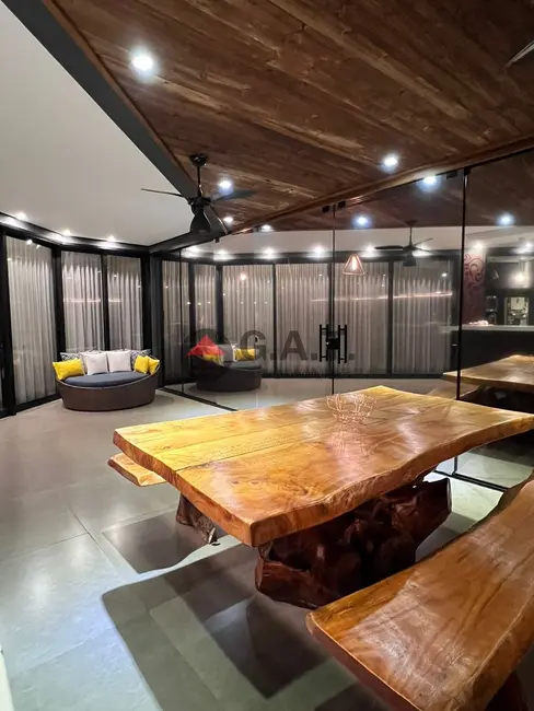 Casa de Condomínio com 2 quartos à venda, 330m2 em Iporanga, Sorocaba - SP - imagem 8 Foto 8 de Casa de Condomínio com 2 quartos à venda, 330m2 em Iporanga, Sorocaba - SP