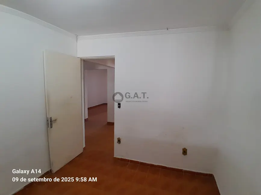 Foto 9 de Casa com 3 quartos para alugar, 285m2 em Jardim Leocádia, Sorocaba - SP