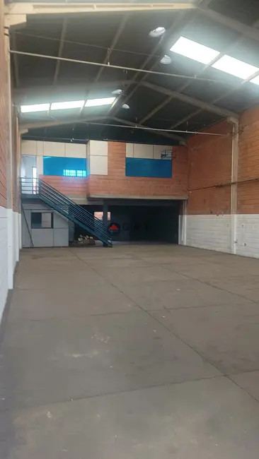 Foto 3 de Armazém / Galpão para alugar, 320m2 em Jardim Maria do Carmo, Sorocaba - SP
