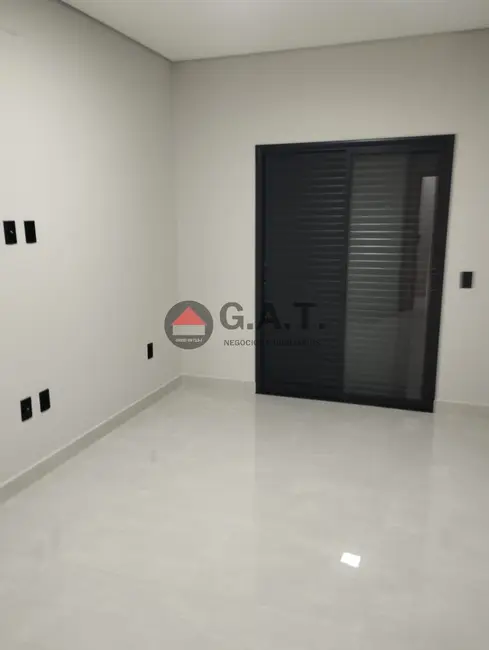 Casa de Condomínio com 3 quartos à venda, 115m2 em Horto Florestal, Sorocaba - SP - imagem 8 Foto 8 de Casa de Condomínio com 3 quartos à venda, 115m2 em Horto Florestal, Sorocaba - SP