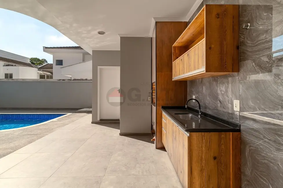 Casa de Condomínio com 4 quartos à venda, 360m2 em Jardim Residencial Tivoli Park, Sorocaba - SP - imagem 9 Foto 9 de Casa de Condomínio com 4 quartos à venda, 360m2 em Jardim Residencial Tivoli Park, Sorocaba - SP