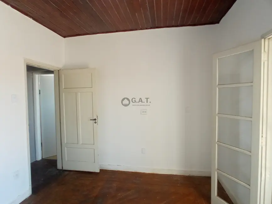 Casa com 4 quartos à venda, 175m2 em Centro, Sorocaba - SP - imagem 4 Foto 4 de Casa com 4 quartos à venda, 175m2 em Centro, Sorocaba - SP
