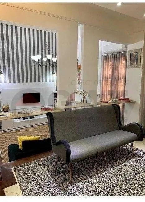 Foto 2 de Casa com 4 quartos à venda, 300m2 em Jardim Embaixador, Sorocaba - SP