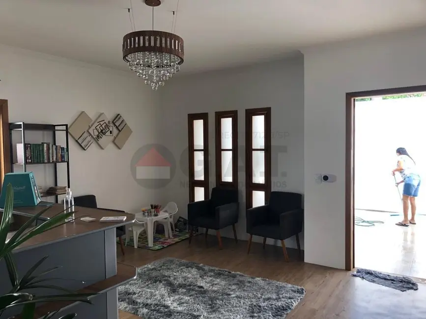Casa com 3 quartos à venda, 290m2 em Jardim Santa Rosália, Sorocaba - SP - imagem 4 Foto 4 de Casa com 3 quartos à venda, 290m2 em Jardim Santa Rosália, Sorocaba - SP