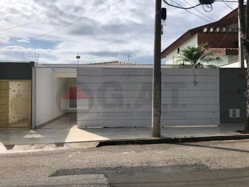 Casa com 3 quartos à venda, 290m2 em Jardim Santa Rosália, Sorocaba - SP - imagem 2 Foto 2 de Casa com 3 quartos à venda, 290m2 em Jardim Santa Rosália, Sorocaba - SP