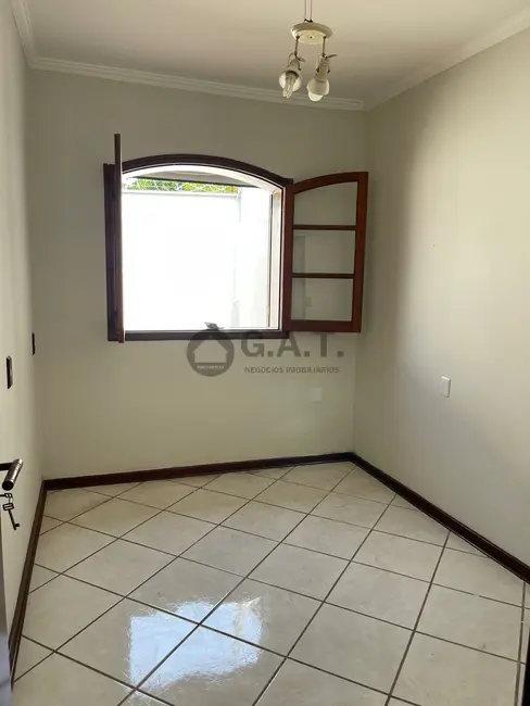 Foto 6 de Casa com 2 quartos à venda, 175m2 em Jardim Zulmira, Sorocaba - SP