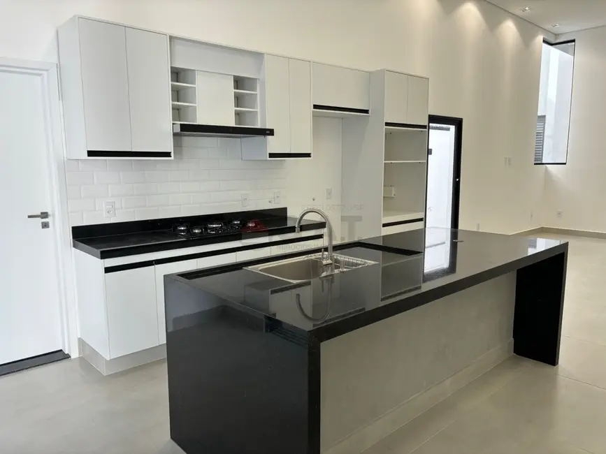 Casa de Condomínio com 3 quartos à venda, 185m2 em Jardim Residencial Chácara Ondina, Sorocaba - SP - imagem 3 Foto 3 de Casa de Condomínio com 3 quartos à venda, 185m2 em Jardim Residencial Chácara Ondina, Sorocaba - SP