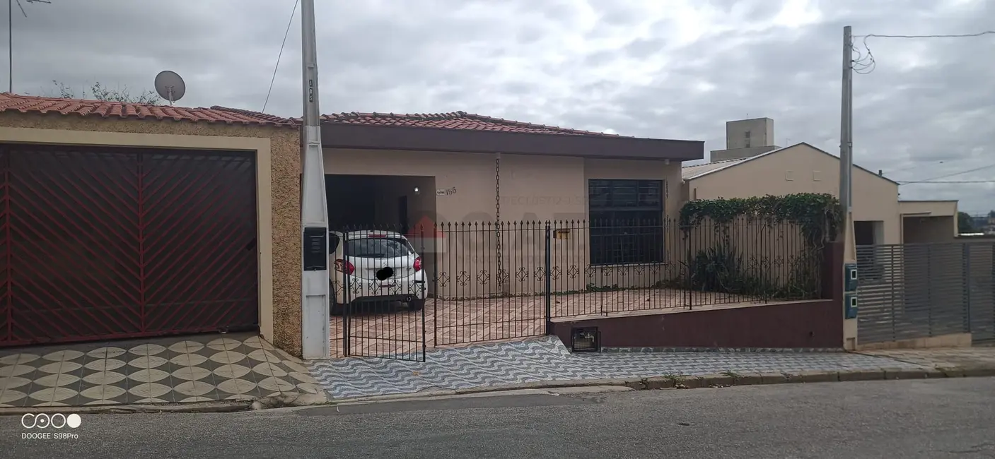 Foto 1 de Casa com 4 quartos à venda, 200m2 em Vila Haro, Sorocaba - SP
