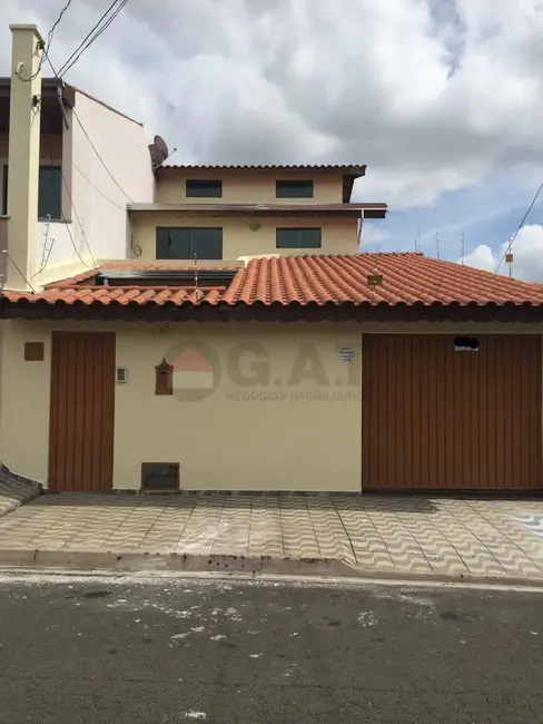 Foto 1 de Casa com 3 quartos à venda, 180m2 em Jardim Santa Bárbara, Sorocaba - SP