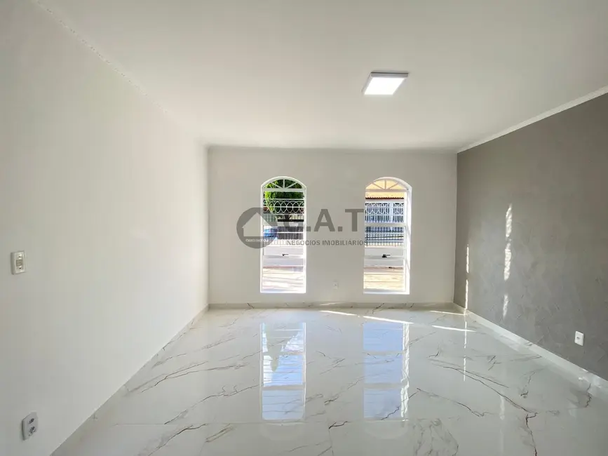 Foto 4 de Casa com 3 quartos à venda, 180m2 em Jardim São Paulo, Sorocaba - SP