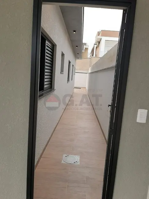 Casa de Condomínio com 3 quartos à venda, 152m2 em Cajuru do Sul, Sorocaba - SP - imagem 4 Foto 4 de Casa de Condomínio com 3 quartos à venda, 152m2 em Cajuru do Sul, Sorocaba - SP